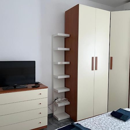 Bilocale Roggia Scagna 7 Διαμέρισμα Μιλάνο Εξωτερικό φωτογραφία